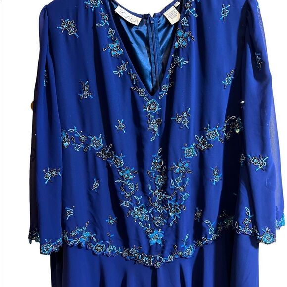 SCALA Dress  - Picture 2 of 11